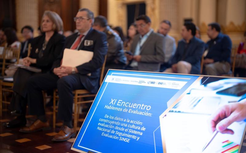 Representantes de distintas sectores participaron en el XI Encuentro: “Hablemos de Evaluación"
