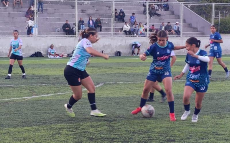 Unifut Juvenil se corona campeón de la Liga MCD