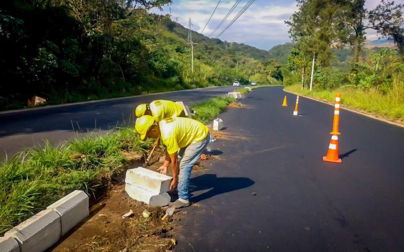 Más de 66 mil personas mejoran su conectividad con avances en la carretera RD HUE-11 en Huehuetenango