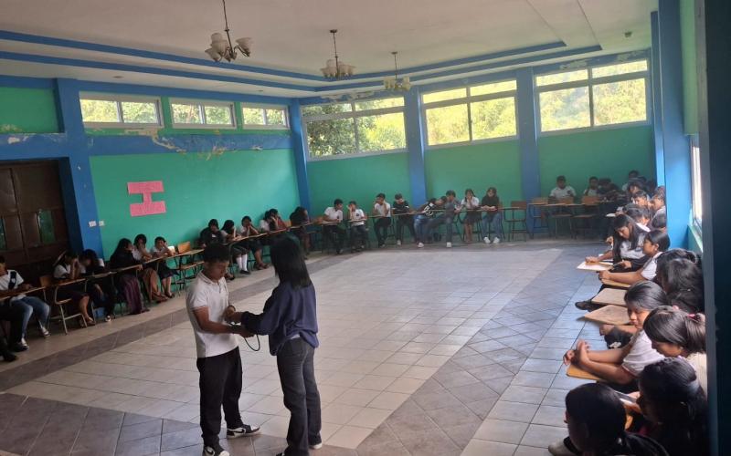 Jóvenes promueven valores culturales para la convivencia pacífica