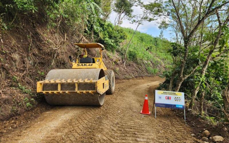 Mejoras en camino entre Senahú y Cahabón facilitan la movilidad en Alta Verapaz