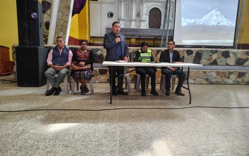 DGT coordina con autoridades locales y transportistas jornada informativa sobre normativa del transporte extraurbano