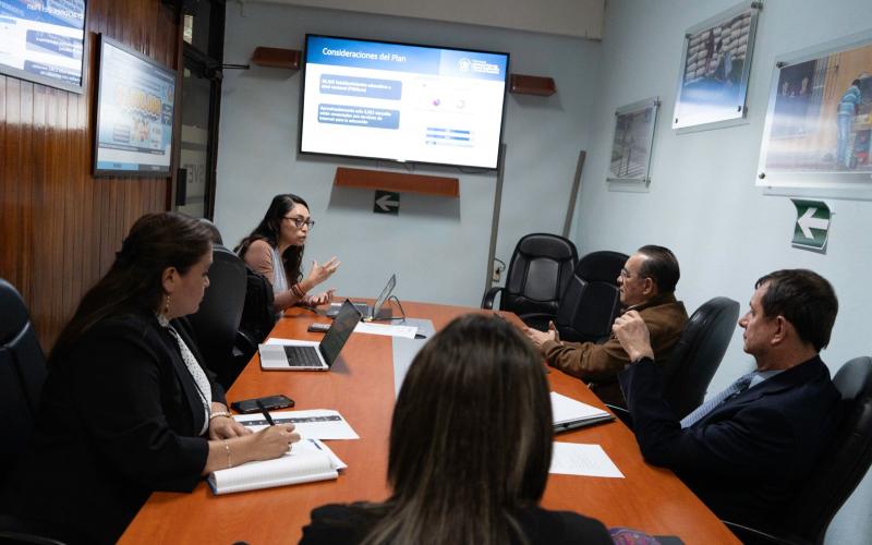 SIT y SVET coordinan acciones para fortalecer la conectividad digital y el uso seguro de la tecnología
