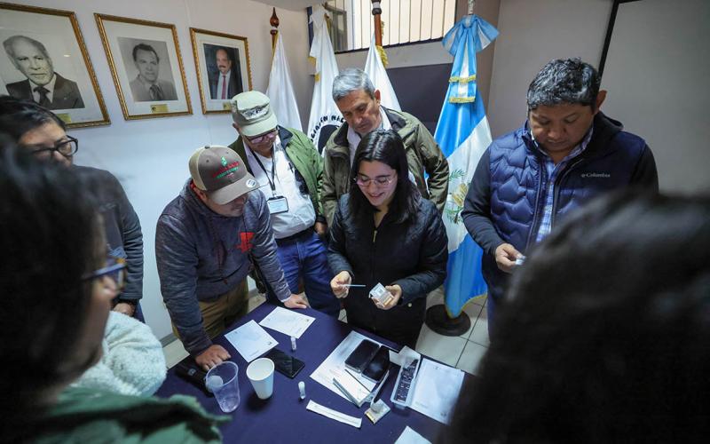 Diagnóstico en minutos refuerza la vigilancia sanitaria avícola en el país