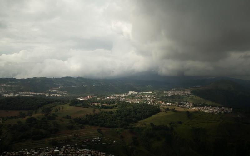 Frío intenso y calor extremo elevan riesgo para cultivos y pastizales en 294 municipios