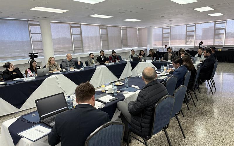 Organismo Ejecutivo trabaja en la revisión del sistema de clasificación de puestos y remuneraciones 