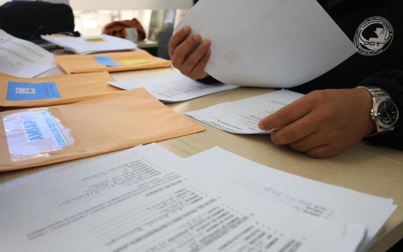 Para proteger a pasajeros entregan certificados de funcionalidad a unidades de transporte extraurbano de Petén