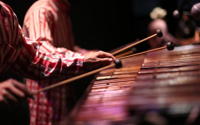Conoce las curiosidades y orígenes de la Marimba