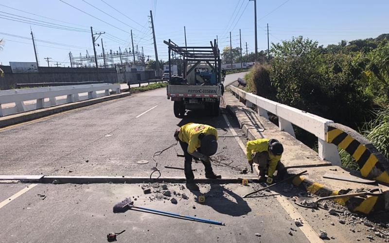 Mantenimiento de puente mejora la conexión en la CA-2 occidente