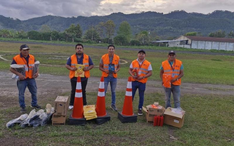 La incorporación de estos recursos impacta positivamente en el mantenimiento y operación del aeródromo de Cobán, ya que facilita tareas clave como el cuidado de áreas verdes, la limpieza y la gestión administrativa, aspectos fundamentales para garantizar un servicio adecuado.