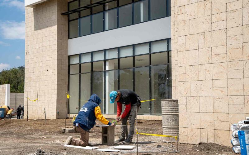 Centro de Atención Permanente de Yepocapa: 79 % de avance para beneficio de 44,952 habitantes