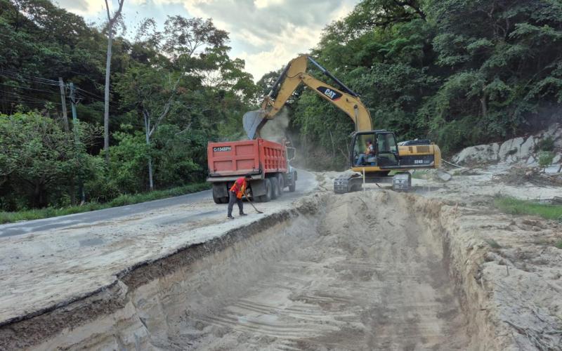 Ampliación de la CA-8 continúa avanzando en Santa Rosa