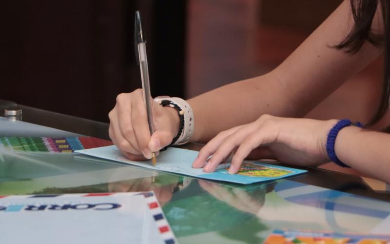 Correos impulsa el servicio de abonados filatélicos para fortalecer la cultura postal 
