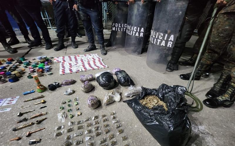 Ejército de Guatemala realiza Requisa en Centro de Detención Preventiva para Hombres “Reinstauración Constitucional”.