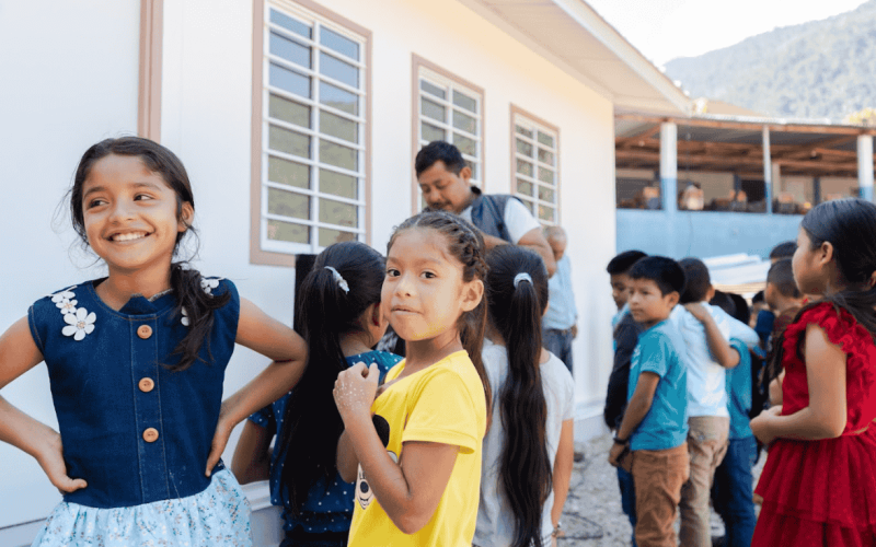 Caserío Esperancita, aldea Yulmacap, Huehuetenango para el beneficio de estudiantes y docentes de la comunidad.