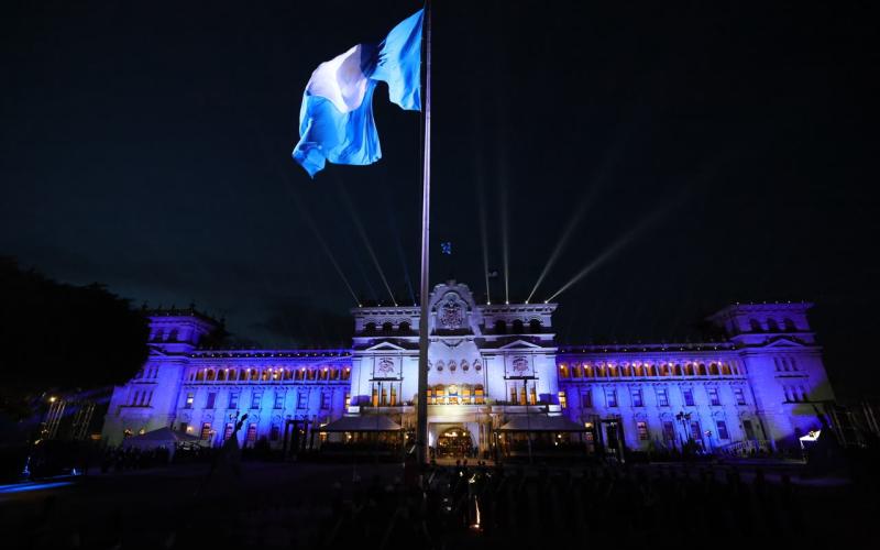 Solemnidad y civismo en la conmemoración de los 205 años de Independencia