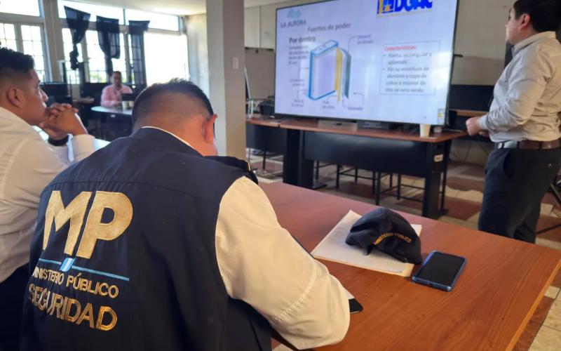 Trabajadores del MP fortalecen sus conocimientos con apoyo de la DGAC