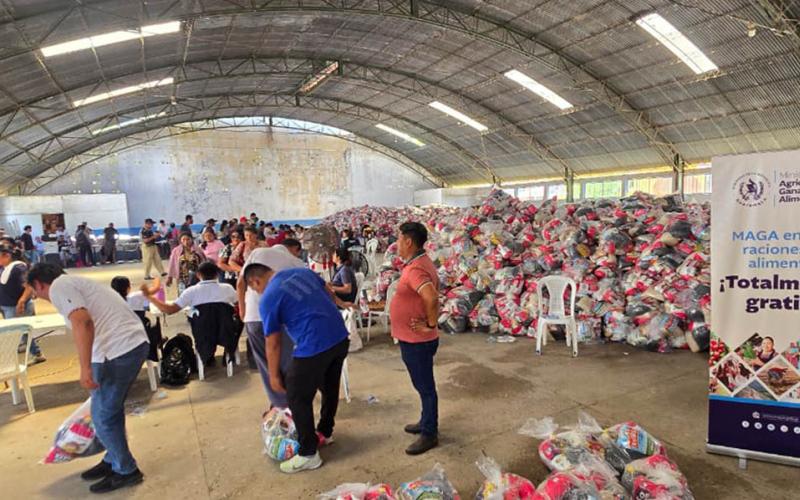 Apoyo alimentario llega a más de 19 mil familias en Petén