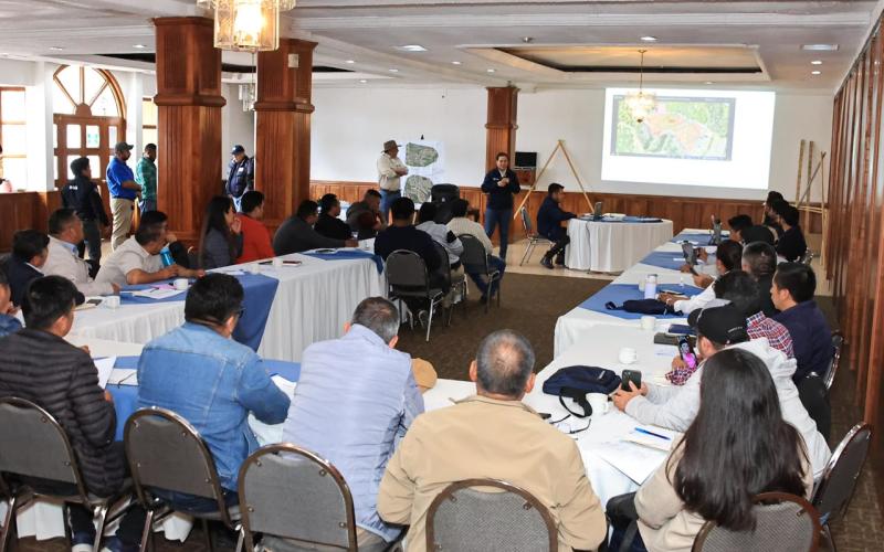 Aprenden cómo mejorar el manejo de los suelos y el agua en Quetzaltenango