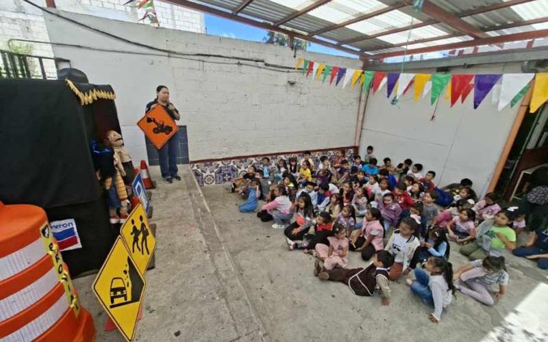 Paco y Lulú llevan seguridad vial a niñez de Villa Nueva