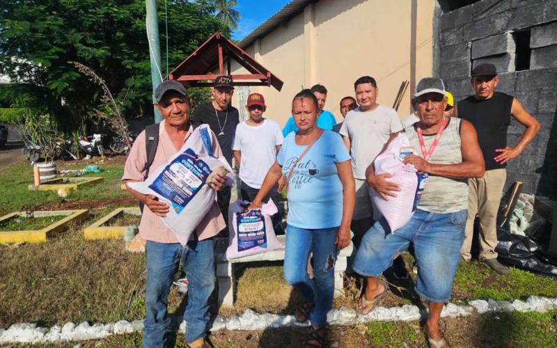 Entrega de semillas a familias agricultoras fortalece producción de alimentos