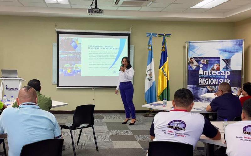 Se realiza Foro Empresarial en Suchitepéquez