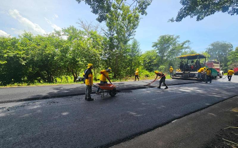 Carretera entre Chiquimulilla y Las Lisas presenta avances en su recuperación