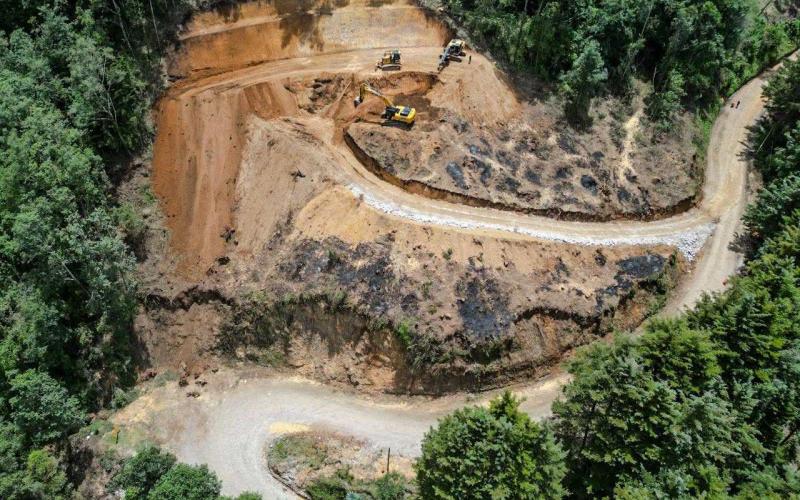 Después de 25 años de espera, avanza el camino que conectará comunidades de Quetzaltenango y Totonicapán