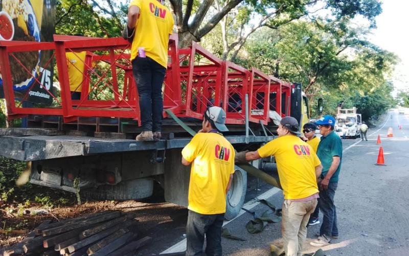 Comienzan trabajos para reforzar el puente La Palmilla en la ruta al Atlántico