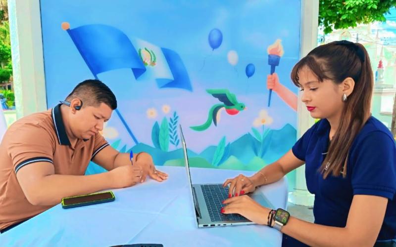 Mintrab realiza Kiosco de Empleo en Esquipulas