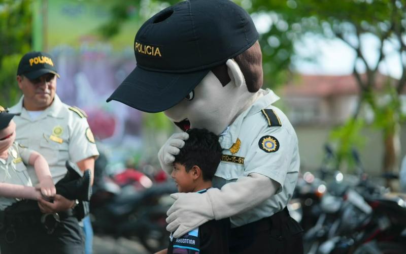 Más de 400 mil estudiantes participan en acciones preventivas de “Policía Tu Amigo”