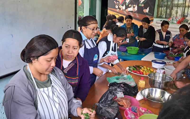 Optimizan habilidades productivas de mujeres en Huehuetenango