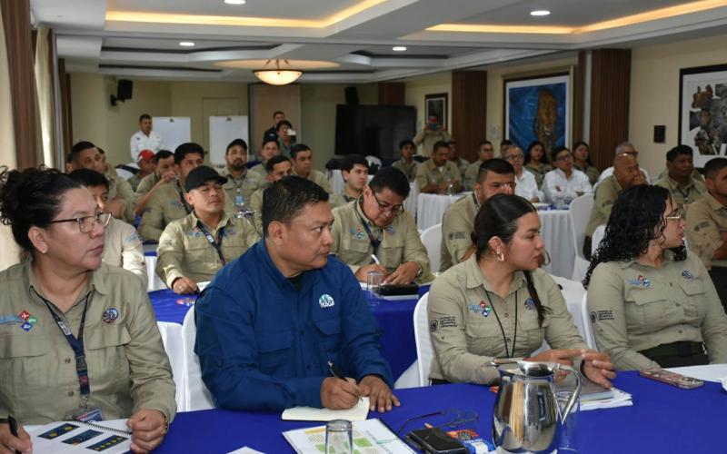 Profesionales fortalecen capacidades para supervisar tratamientos cuarentenarios