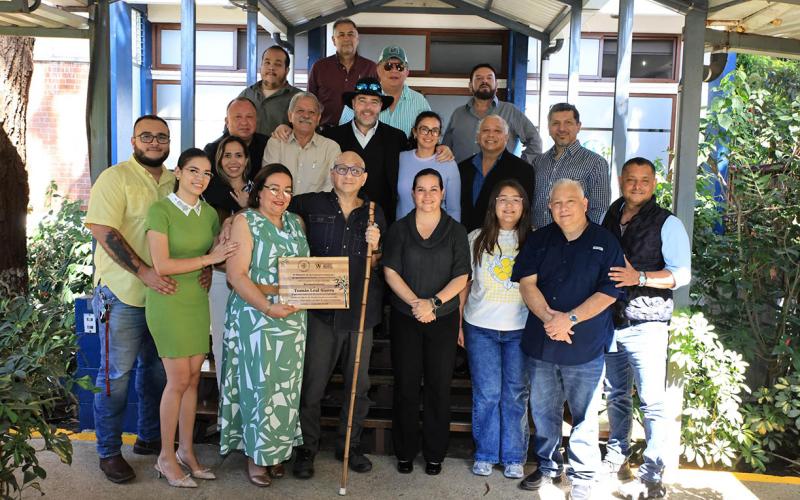 Reconocen trayectoria de Tomas Leal Sierra, referente del cultivo de bambú
