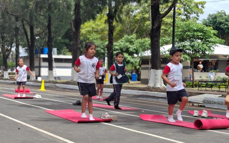 Campo Marte inició la celebraciones de Independencia con rally deportivo
