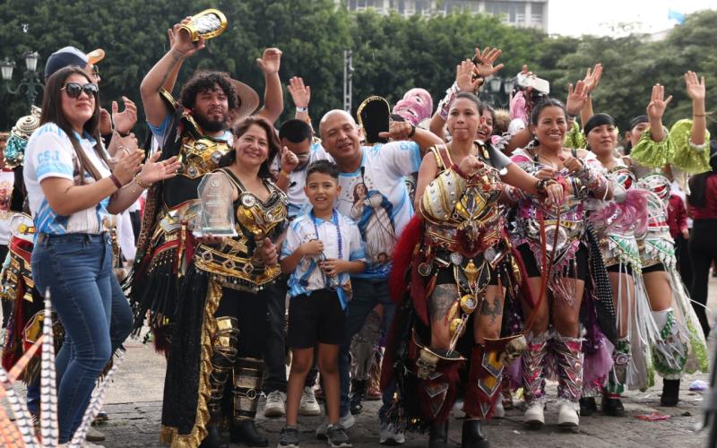 El Centro Histórico se llenó de color y ritmo con el Encuentro de Conviteros 2026