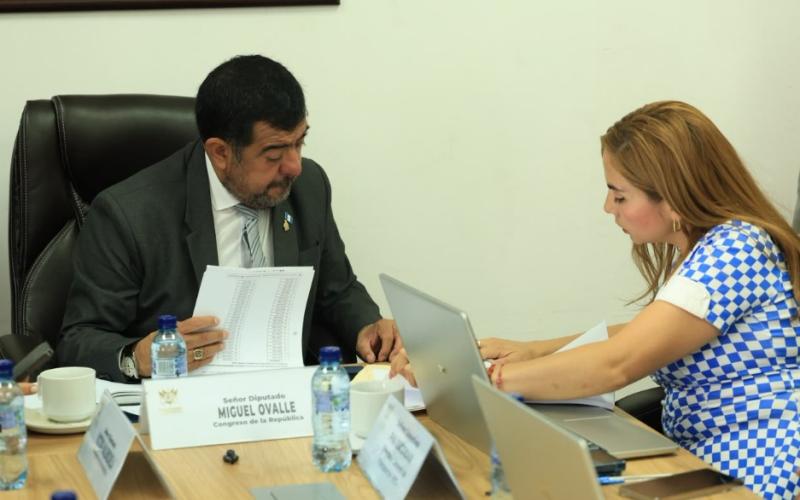 Transportistas conocen avances y pasos para agilizar sus trámites