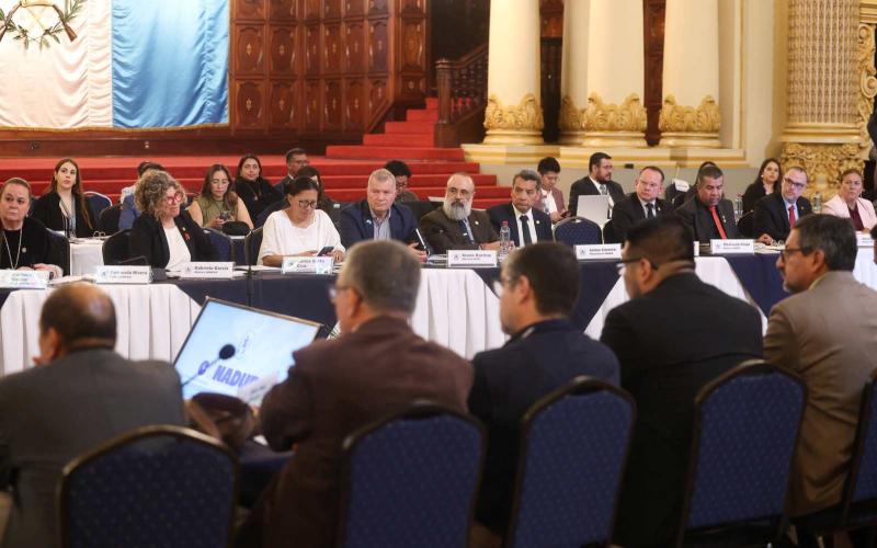 Autoridades del MCD participan en reunión del CONADUR que abordó avances y prioridades para el desarrollo del país