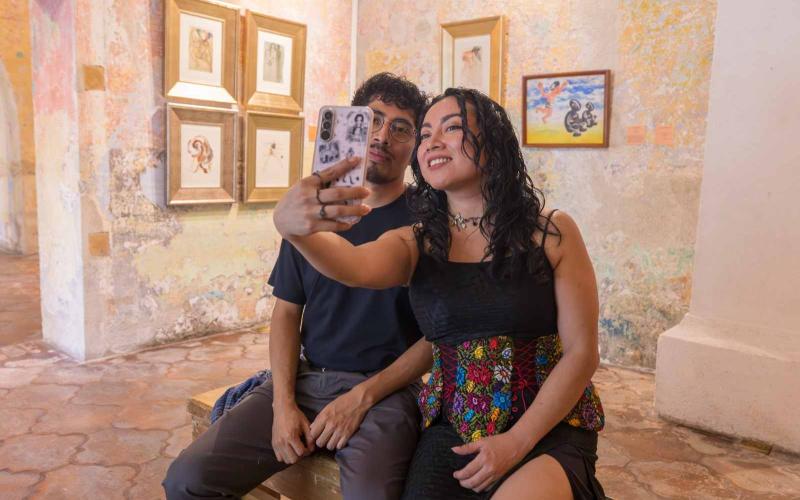 Inauguran exposición “La Divina. Grabados de Dalí en conversación con el surrealismo guatemalteco»