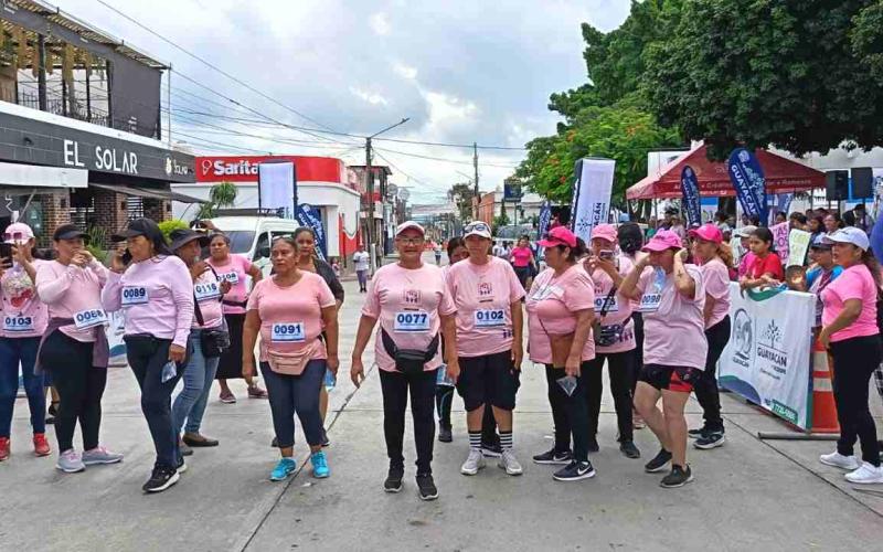 Más de 500 mujeres disfrutaron de las jornadas deportivas y recreativas en Jutiapa
