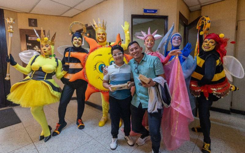  “Miel Amarga o el oso Colmenero” conquistó al público en el Teatro de Cámara