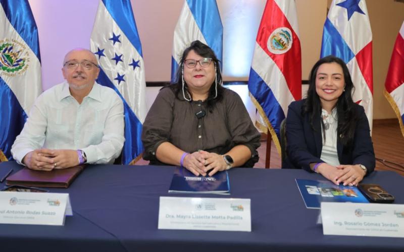 Impulsan coordinación regional para anticipar riesgos que afectan al sector agropecuario