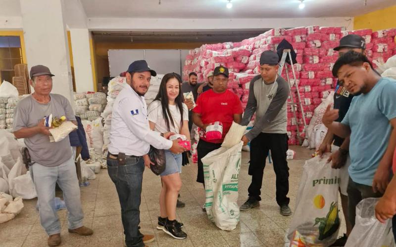 Avanza la distribución de alimentos a familias en situación de inseguridad alimentaria