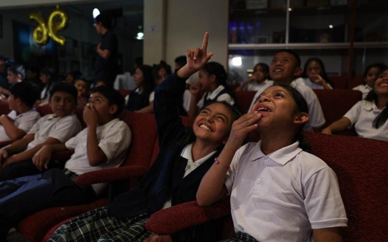 La magia de la radio TGW cobra vida para celebrar a los niños