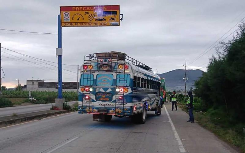 Verifican transporte colectivo y refuerzan la seguridad vial en Patzicía