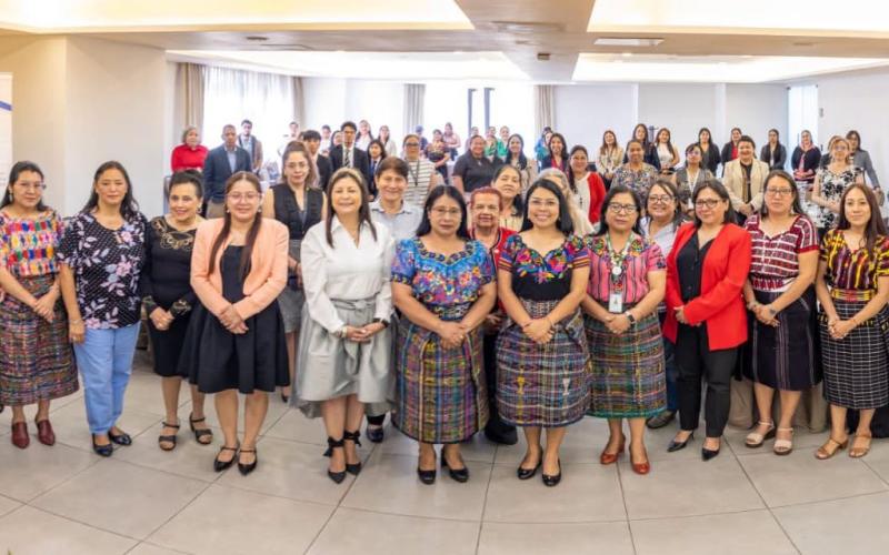 Se realiza un conversatorio en conmemoración del Día Internacional de las Mujeres Rurales