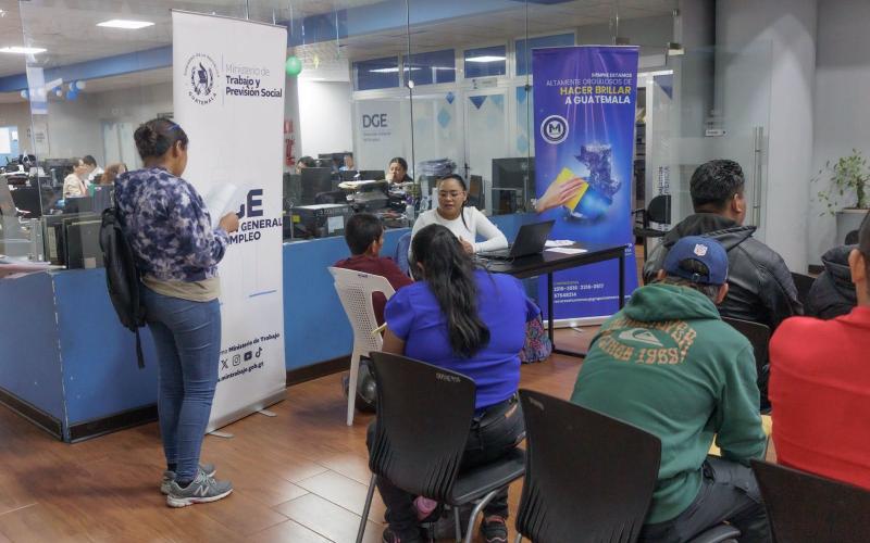 Se realiza Kiosco de Empleo en sede central del Mintrab