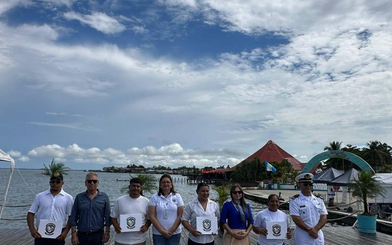 Culminan con éxito su formación como Marinos Mercantes en Izabal