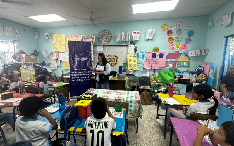 Fomentan alimentación saludable entre escolares de Zacapa