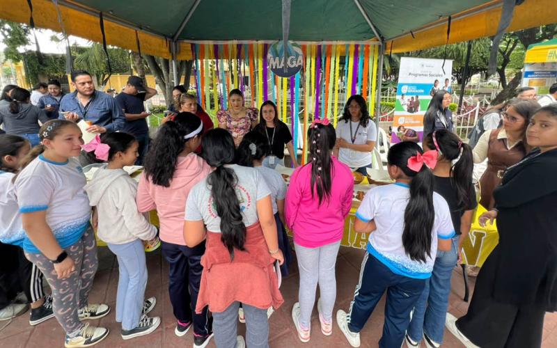 Promueven la alimentación saludable en Jalapa